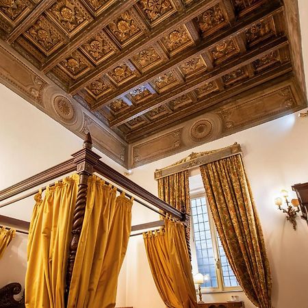 Residenza Sinibaldi - XVII Century Experience Apartment Rome Bagian luar foto